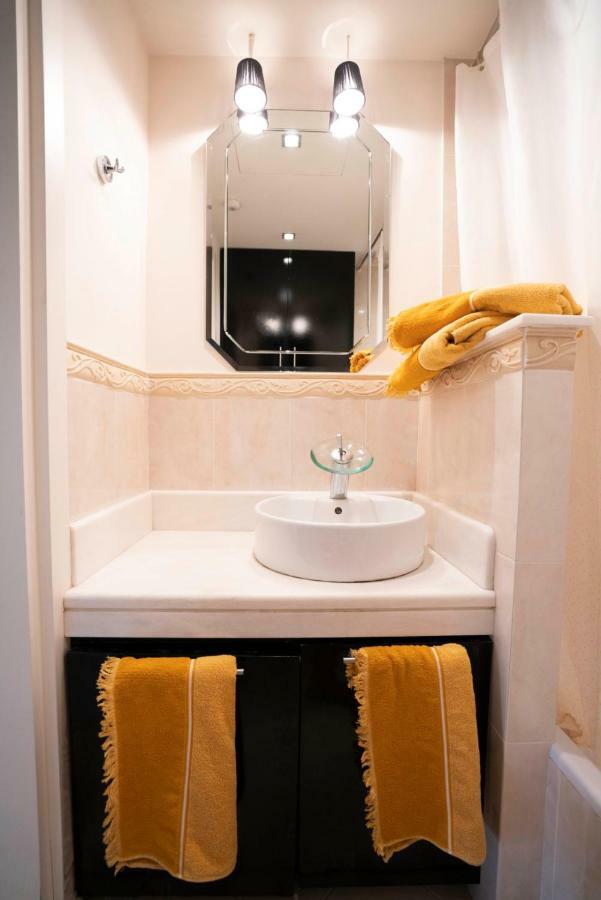 Marousi Luxury Apartment Афины Экстерьер фото